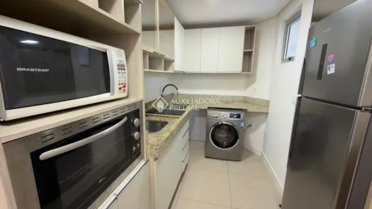 Apartamento com 1 Quarto para alugar, 32m² no Agronômica, Florianópolis