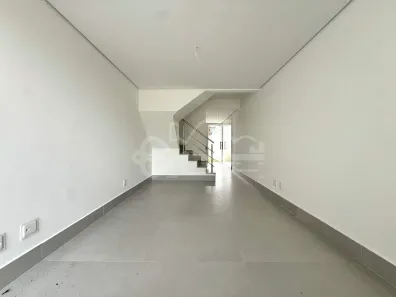 Casa com 2 Quartos à venda, 109m² no Santa Mônica, Belo Horizonte