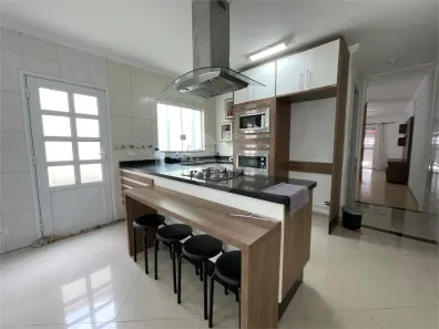 Sobrado com 2 Quartos à venda, 179m² no Jardim das Flores, Suzano