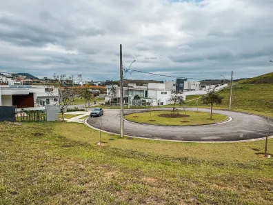 Lote/Terreno à venda, 683m² no São Pedro, Juiz de Fora