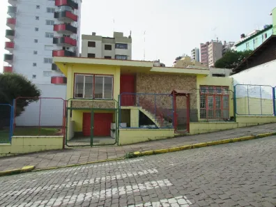Casa com 5 Quartos à venda, 450m² no Centro, Caxias do Sul