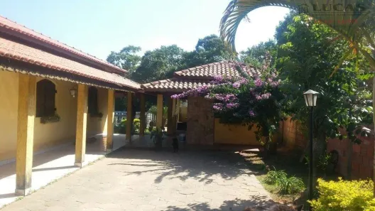 Fazenda/Sítio com 3 Quartos à venda, 400m² no , Araçariguama