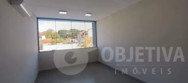 Sala Comercial para alugar, 15m² no Bom Jesus, Uberlândia