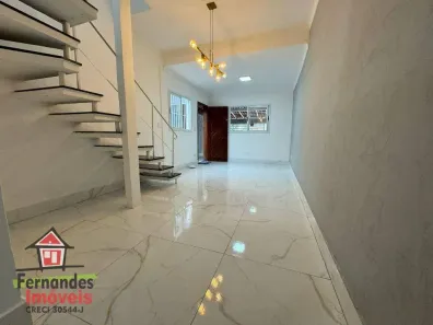 Sobrado com 2 Quartos à venda, 145m² no Tupi, Praia Grande