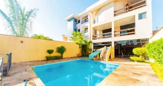 Sobrado com 4 Quartos para alugar, 800m² no Campestre, Santo André