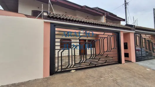Sobrado com 3 Quartos para alugar, 200m² no Jardim São Roque, Americana