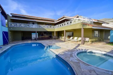 Sobrado com 5 Quartos à venda, 165m² no Centro, Peruíbe