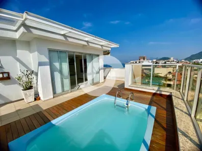 Casa de Condomínio com 3 Quartos à venda, 290m² no Piratininga, Niterói
