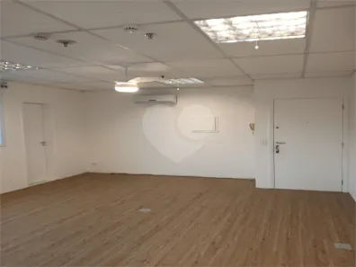 Sala Comercial à venda, 32m² no Brooklin Paulista, São Paulo