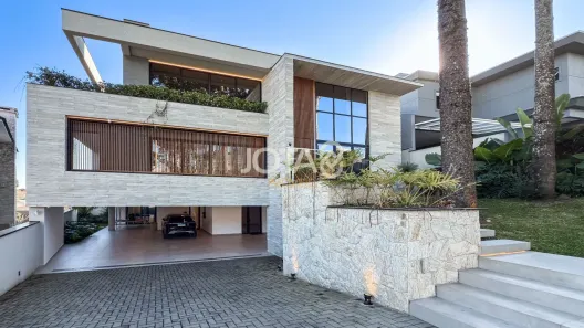 Casa de Condomínio com 4 Quartos para alugar, 635m² no Campo Comprido, Curitiba