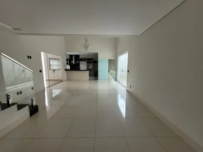 Casa de Condomínio com 4 Quartos para alugar, 270m² no Jardim Botânico, Uberlândia
