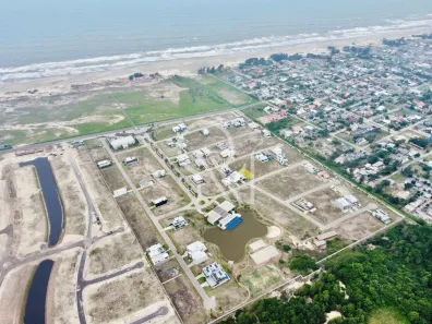 Lote/Terreno à venda, 338m² no Curumim, Capão da Canoa
