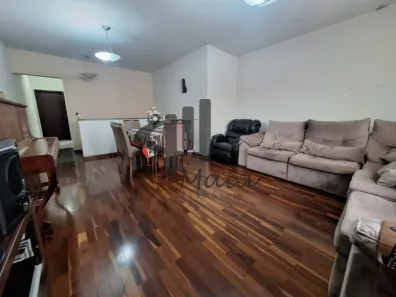 Sobrado com 3 Quartos à venda, 172m² no Vila Aquilino, Santo André
