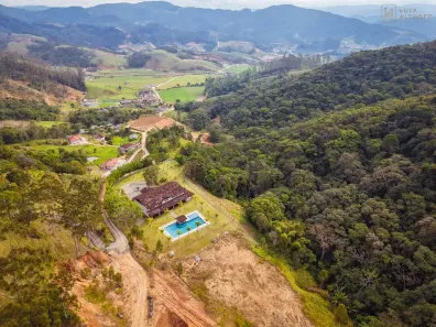 Fazenda/Sítio com 6 Quartos à venda, 1000m² no Centro, Antônio Carlos
