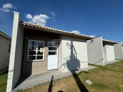 Casa de Condomínio com 2 Quartos para alugar, 44m² no São Sebastião, Cuiabá