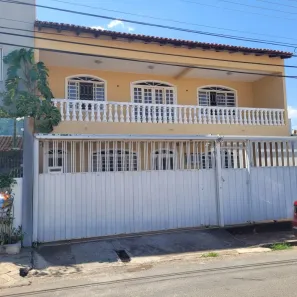 Casa com 4 Quartos à venda, 200m² no Guará I, Brasília