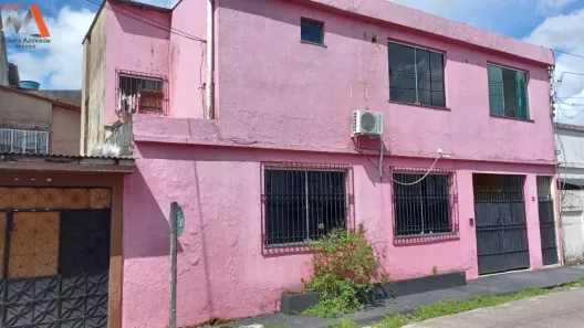 Casa de Condomínio com 7 Quartos à venda, 254m² no Castanheira, Belém