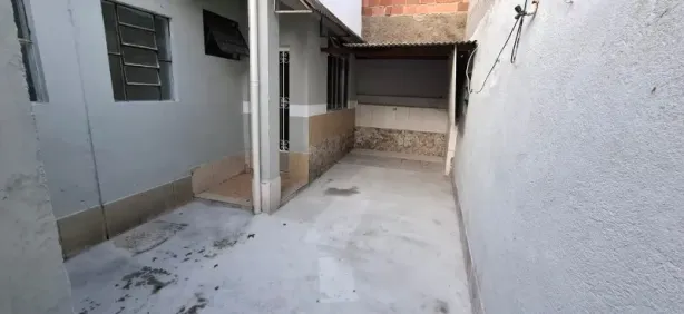 Casa com 1 Quarto para alugar, 40m² no Cacuia, Rio de Janeiro