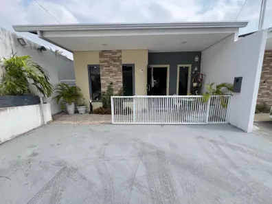 Casa com 3 Quartos à venda, 80m² no Flores, Manaus