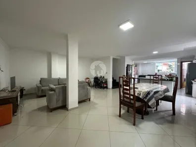 Casa com 3 Quartos à venda, 135m² no Campo Grande, Santos