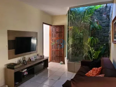 Casa com 3 Quartos à venda, 215m² no Pitimbu, Natal
