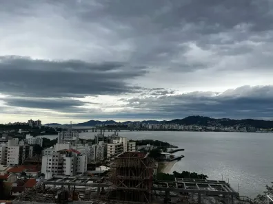 Apartamento com 2 Quartos à venda, 128m² no Coqueiros, Florianópolis