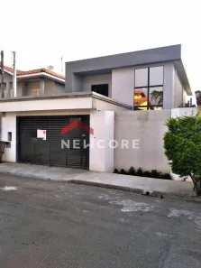 Sobrado com 3 Quartos à venda, 212m² no Loteamento Villa Branca, Jacareí