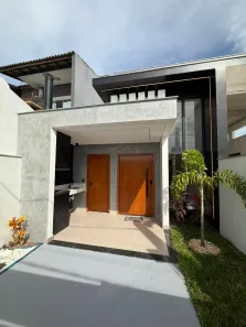Casa com 2 Quartos à venda, 86m² no Lagoa, Macaé