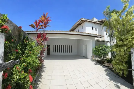 Casa de Condomínio com 4 Quartos à venda, 250m² no Buraquinho, Lauro de Freitas