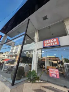 Ponto Comercial para alugar, 352m² no Centro, Macaé