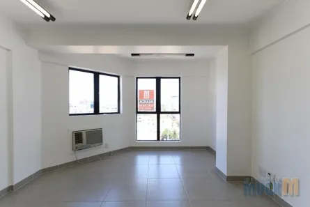 Sala Comercial à venda, 43m² no Centro, Canoas