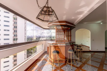 Apartamento com 3 Quartos à venda, 241m² no Moema, São Paulo