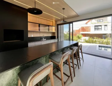 Casa de Condomínio com 4 Quartos à venda, 354m² no Ariribá, Balneário Camboriú