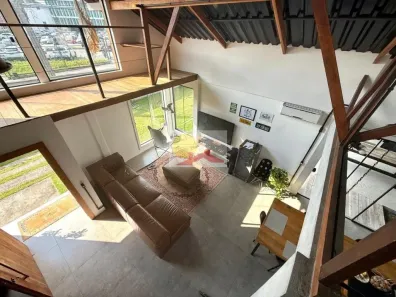 Casa com 4 Quartos para alugar, 238m² no Costa e Silva, Joinville