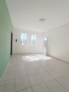 Casa com 2 Quartos para alugar, 60m² no Maria Antonieta Mello Azevedo (São Benedito), Santa Luzia