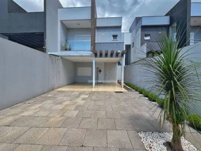 Sobrado com 3 Quartos à venda, 200m² no Centro, Cascavel