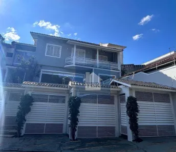 Sobrado com 4 Quartos à venda, 300m² no Vila Irmãos Arnoni, São Paulo