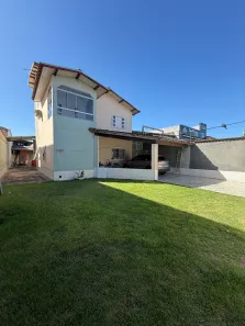 Casa com 4 Quartos à venda, 210m² no Morada de Laranjeiras, Serra