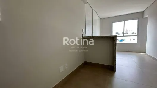 Apartamento com 2 Quartos à venda, 56m² no Segismundo Pereira, Uberlândia