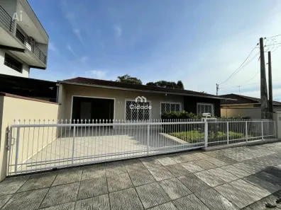 Casa com 3 Quartos para alugar, 305m² no Chico de Paulo, Jaraguá do Sul