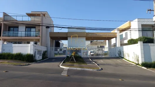 Casa de Condomínio com 3 Quartos à venda, 194m² no Santa Cândida, Curitiba