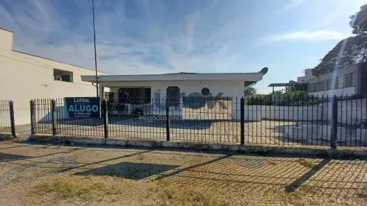 Casa com 3 Quartos para alugar, 437m² no Jardim Ribeiro, Valinhos