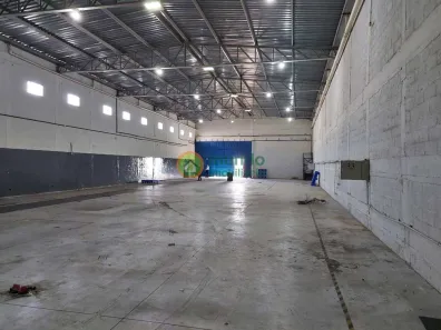 Galpão/Depósito/Armazém para alugar, 825m² no Loteamento Quinta das Frutas, Taubaté