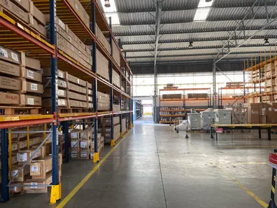 Galpão/Depósito/Armazém para alugar, 1650m² no Piratininga, Osasco
