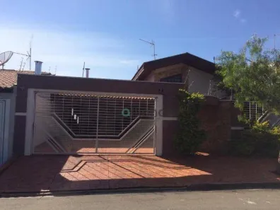 Casa com 3 Quartos à venda, 246m² no Residencial Vale das Nogueiras, Americana