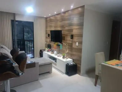 Apartamento com 2 Quartos à venda, 72m² no Samambaia, Petrópolis