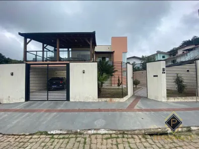 Sobrado com 4 Quartos à venda, 411m² no Barra, Balneário Camboriú