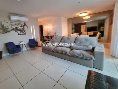 Apartamento com 4 Quartos à venda, 158m² no Sul, Brasília