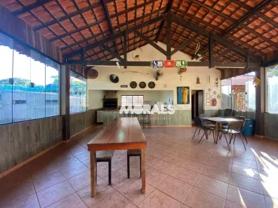 Fazenda/Sítio com 2 Quartos para alugar, 300m² no Jardim Nova Esperança, Bauru