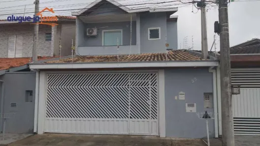 Sobrado com 3 Quartos à venda, 90m² no Loteamento Villa Branca, Jacareí